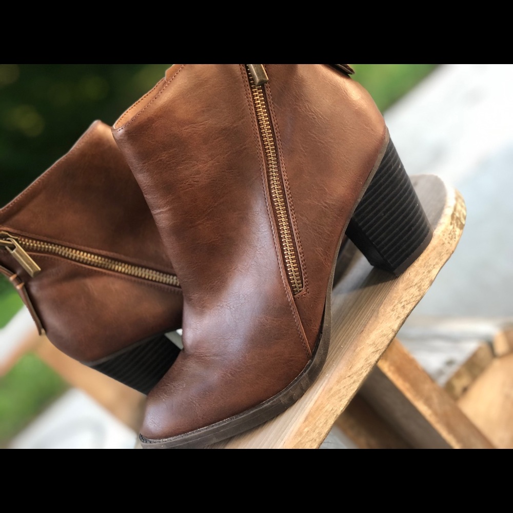 Brown Chunky Booties